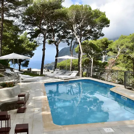 Ξενοδοχείο Lia 5*