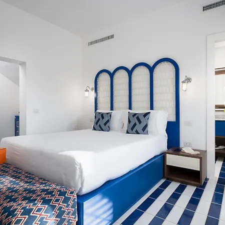 Hotel Lia 5*