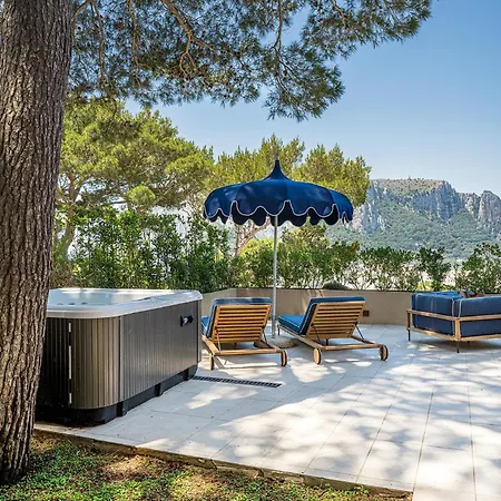Hotel Lia 5*