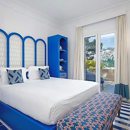 Lia Hotel 5*